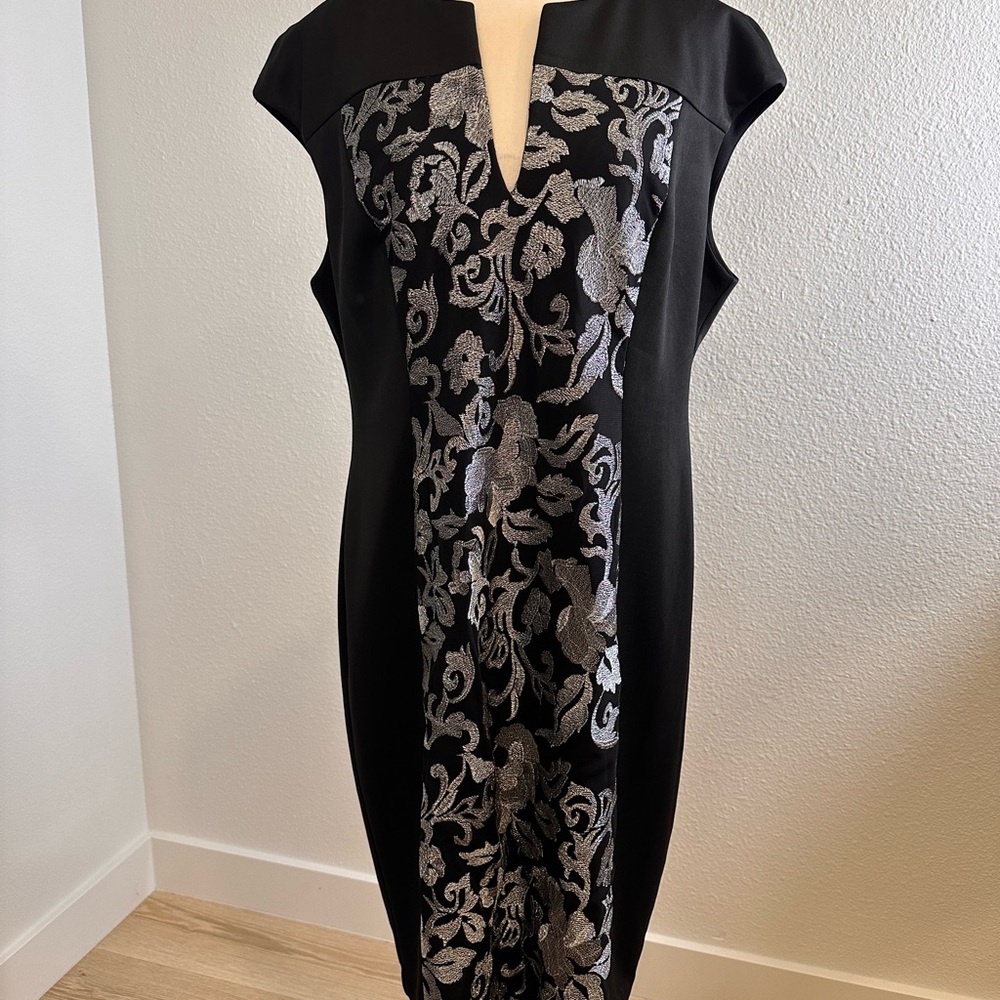 Connected Apparel Black and Silver Patterned Midi Dress